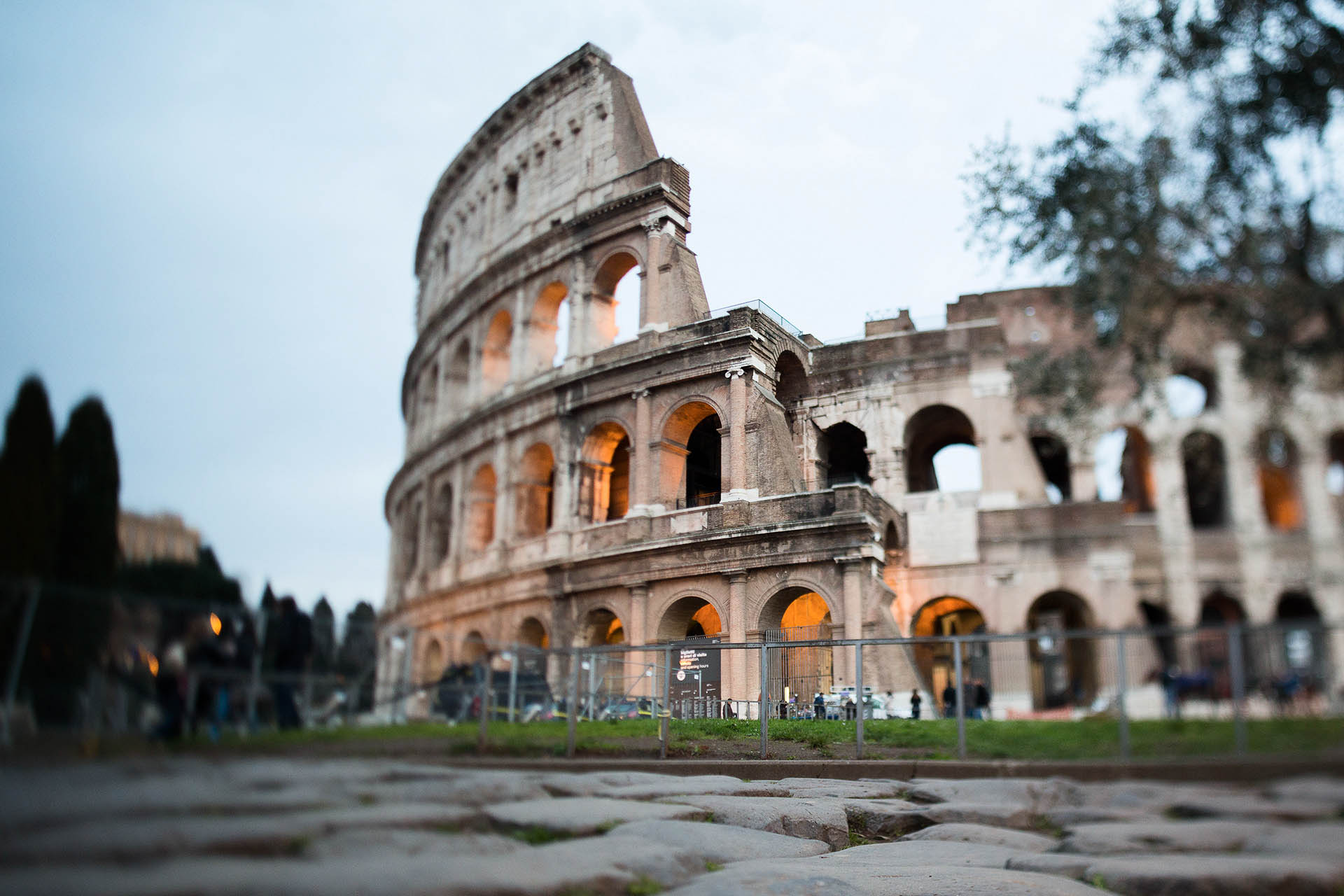 Cityscape: il Colosseo, Roma. copyright © _nf
